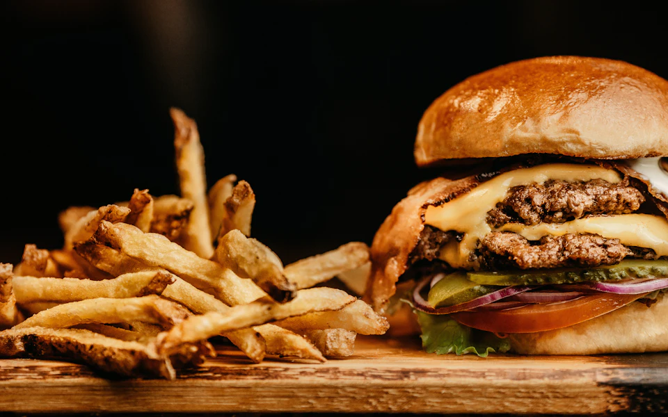 Burger and fries — AllRestaurantMenu